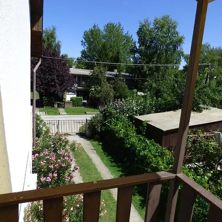 Gyöngyi Maison d'hôtes Balatonföldvár